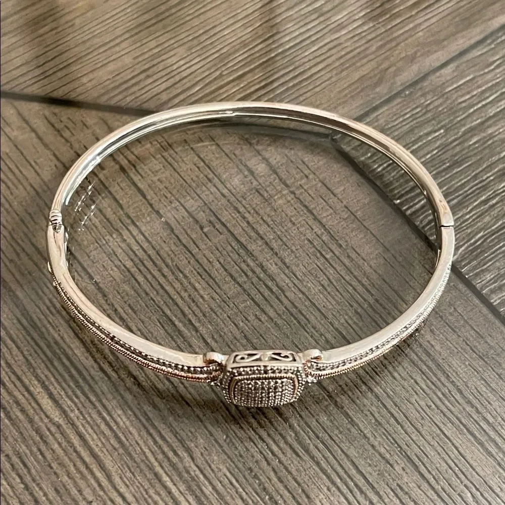 BR SUN Silver Plated Elegant Hinged Bangle Bracelet with Rose Gold Accents